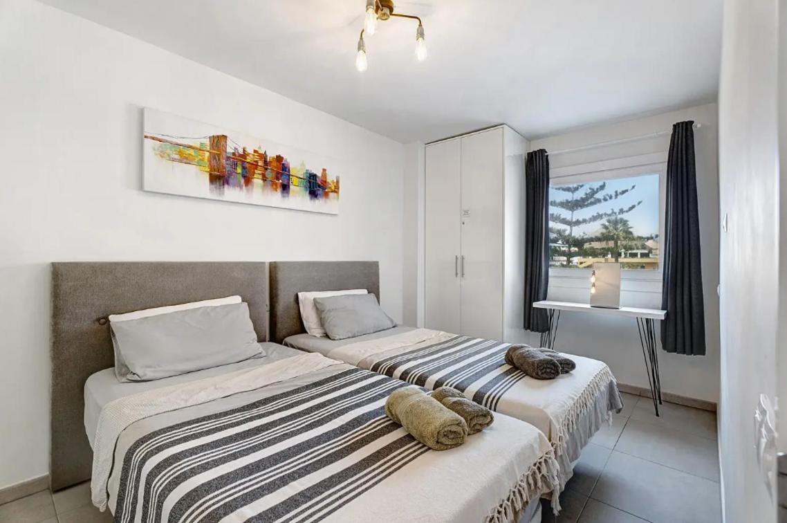 Apartamento De Lujo En Torre Del Sol, Playa De Las Americas 아로나 외부 사진